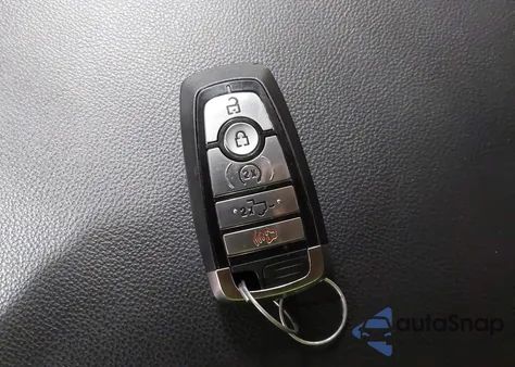 2023 Ford F-150 Lariat z USA, uszkodzony, nr VIN 1FTEW1EP0PFA93027